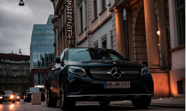 a personal car tour through Hamburg, Germany